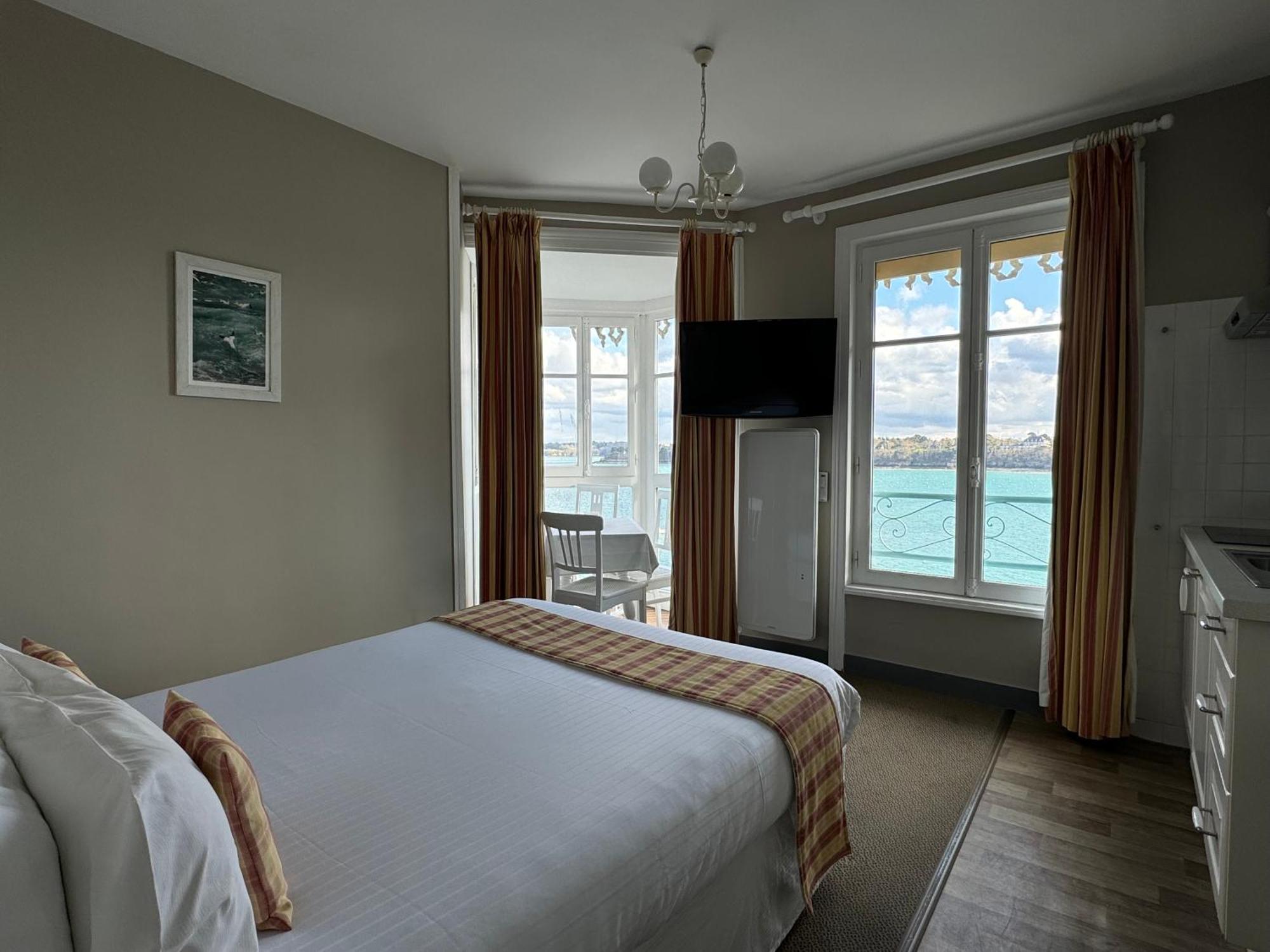 Hotel-Restaurant Printania Dinard Buitenkant foto